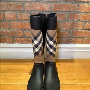 Burberry Tan Black Check Rain Boots